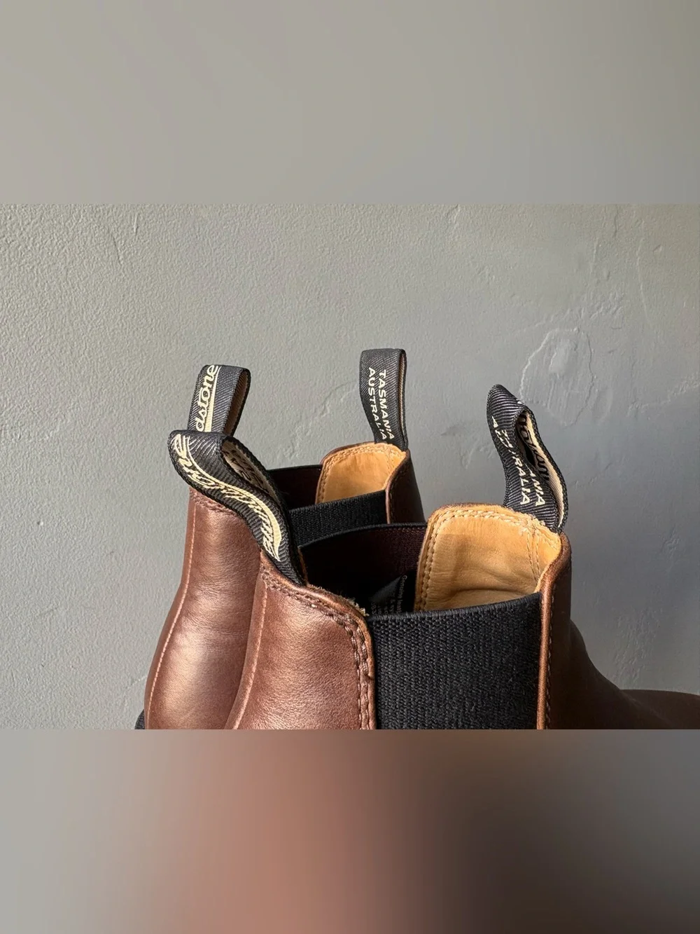 Blundstone chelsea boots